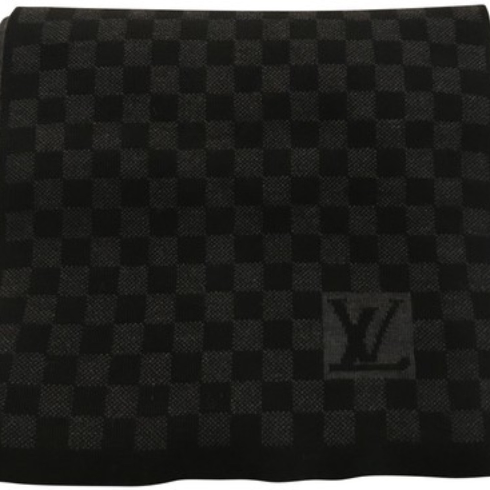SOLD Louis Vuitton Wool Muffler Echarpe Damier
